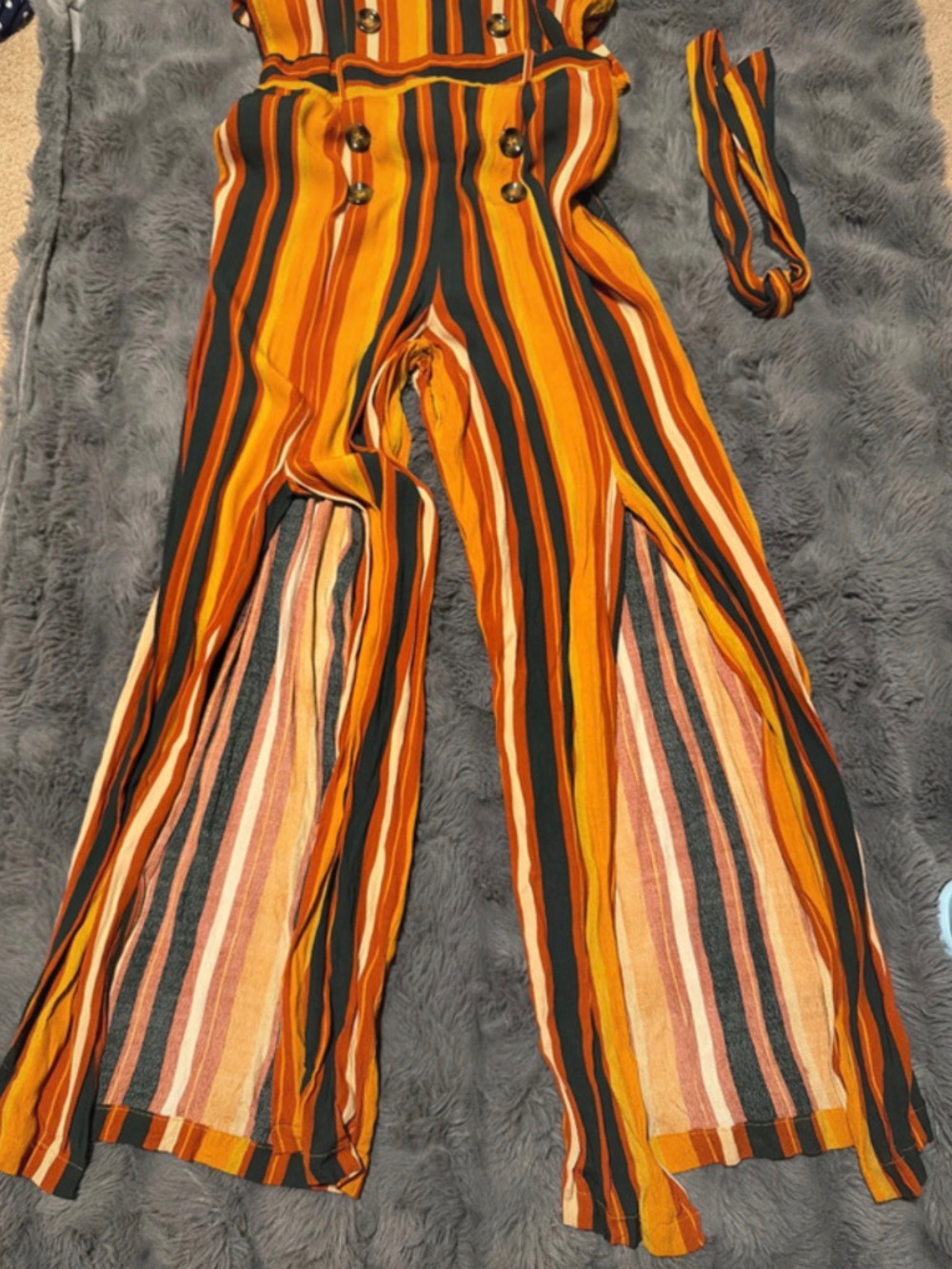 Jumpsuit - Picture 5 of 6